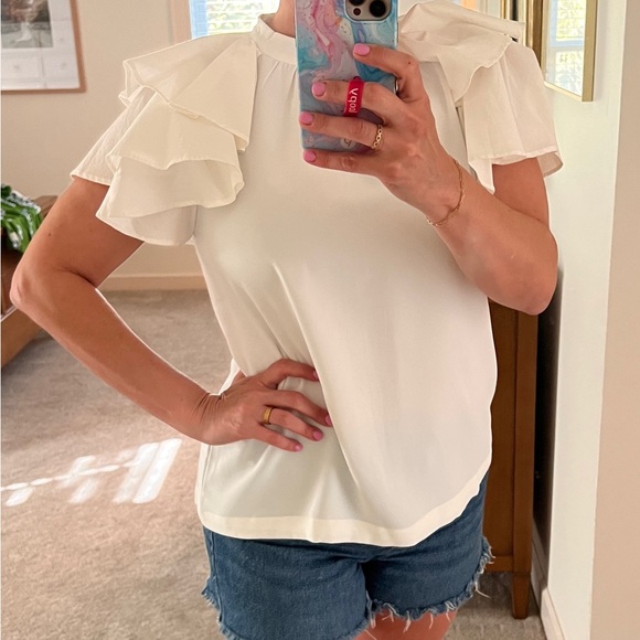 White Ruffle Sleeve blouse - Picture 4 of 4